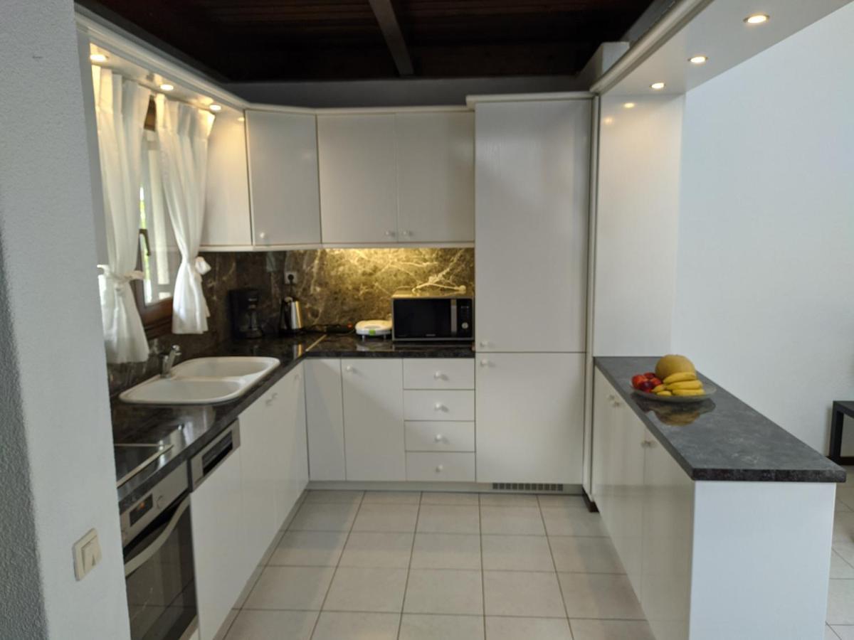 Sani Villa Maria Екстериор снимка