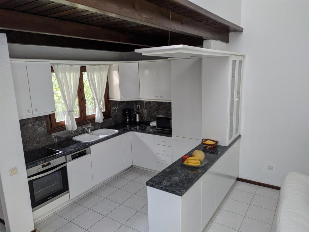 Sani Villa Maria Екстериор снимка