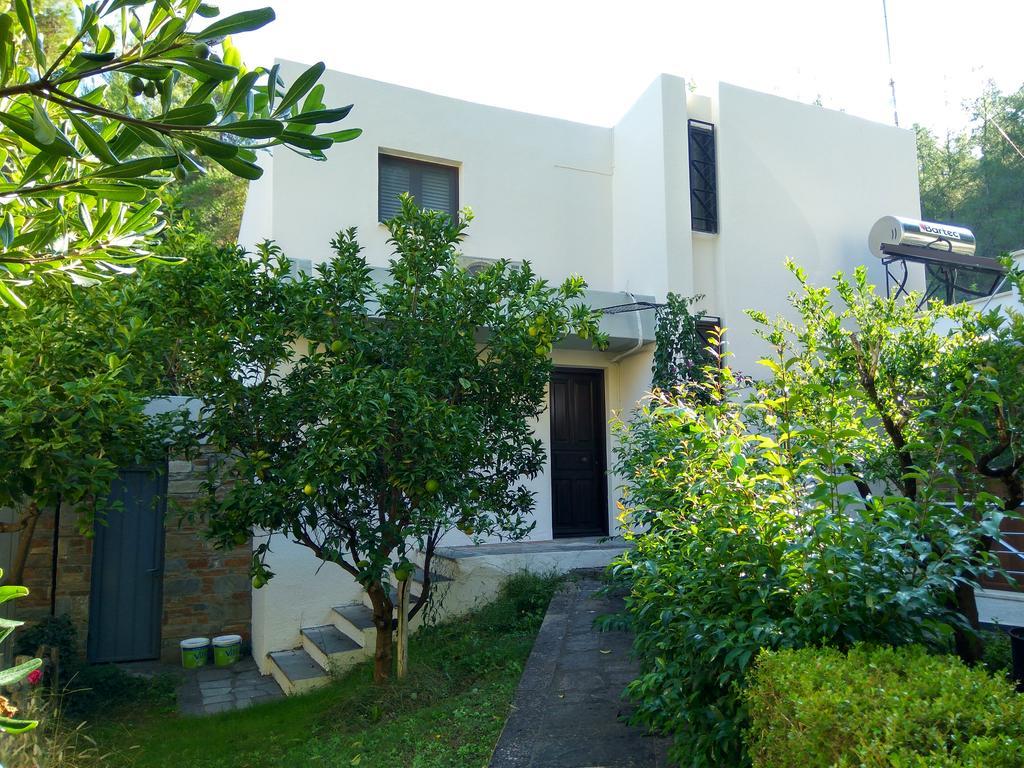 Sani Villa Maria Екстериор снимка